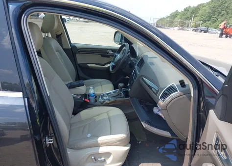 2014 Audi Q5 2.0T Premium z USA, uszkodzony, nr VIN WA1LFAFP8EA052980